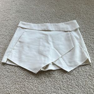 Zara short pants